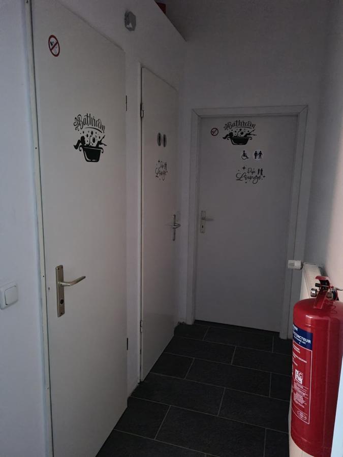 Kiez Box Twentyforseven Private Casa de hóspedes *